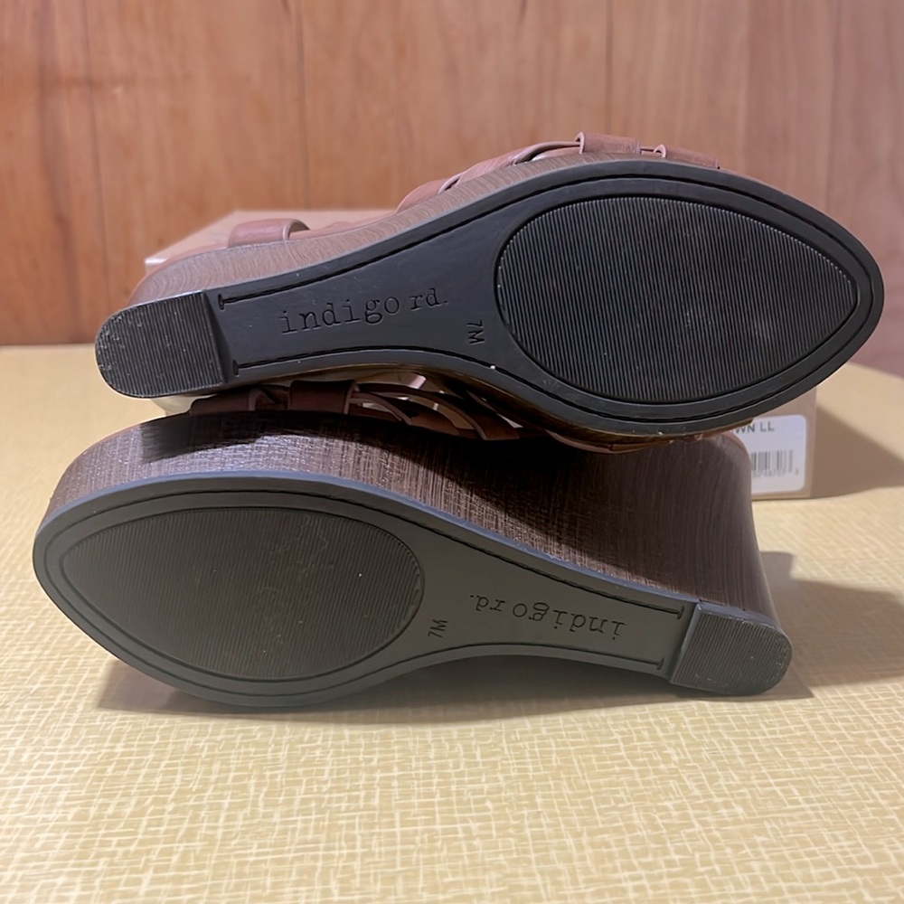 Indigo Rd. Wedges - Picture 3 of 3